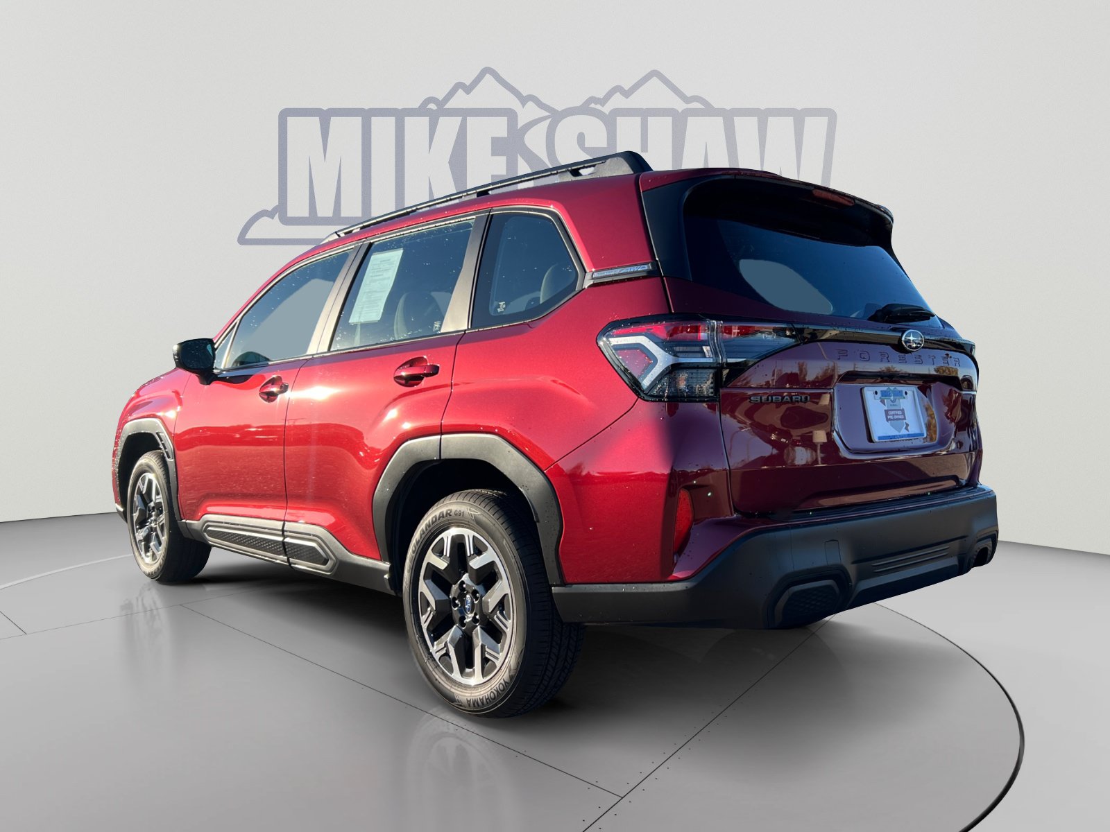Used 2025 Subaru Forester AWD/4WD image 3