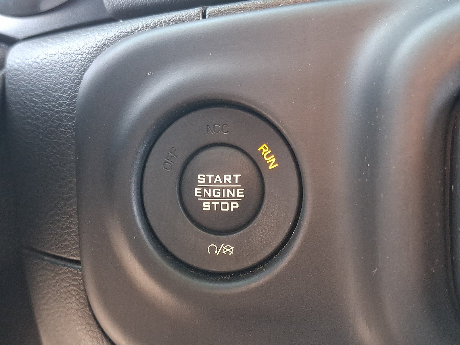 Used 2020 Jeep Wrangler Unlimited Sahara AWD/4WD image 26