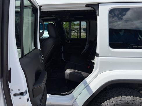 New 2026 Jeep Wrangler Unlimited Sahara AWD/4WD image 14