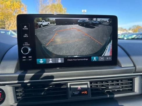 New 2025 Honda Pilot Touring image 32