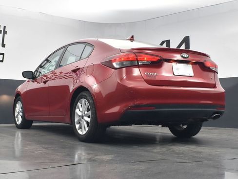 Certified 2017 Kia Forte S FWD image 20