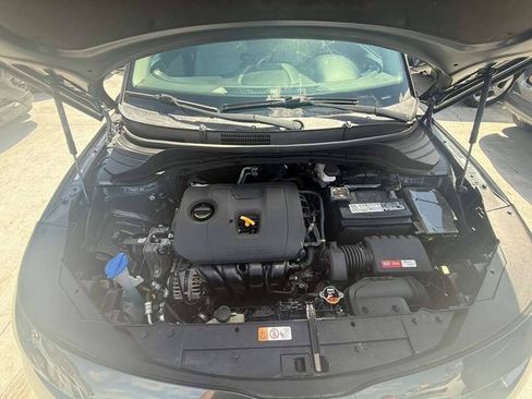 Used 2020 Kia Soul LX FWD image 9