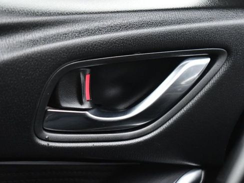 Used 2017 MAZDA MAZDA6 Touring image 12