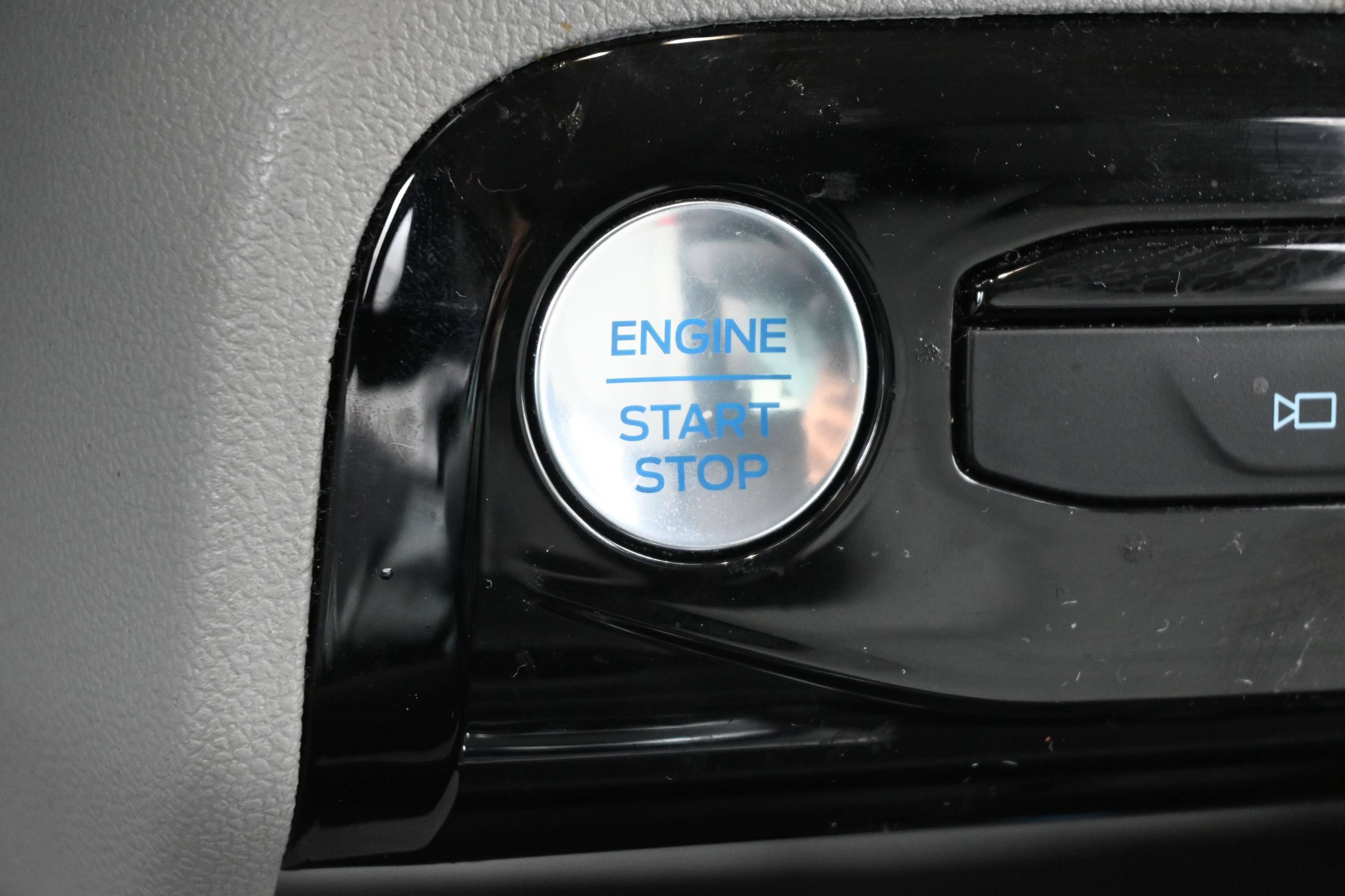 Used 2023 Ford Escape Active w/ Tech Pack #2 FWD image 20