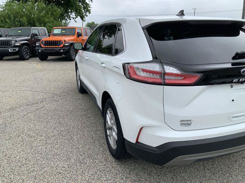 Used 2024 Ford Edge SEL AWD/4WD image 17