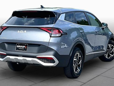 Used 2025 Kia Sportage LX AWD/4WD image 13