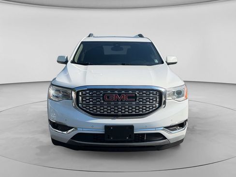 Used 2019 GMC Acadia Denali w/ Technology Package AWD/4WD image 5