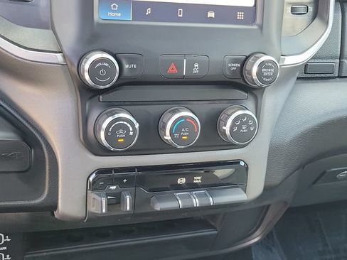 Used 2024 RAM 2500 Big Horn AWD/4WD image 26
