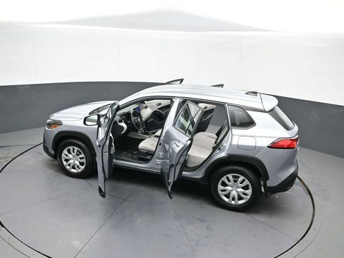 Certified 2024 Toyota Corolla Cross L image 43