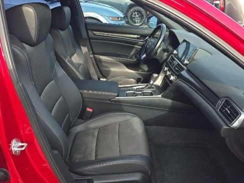 Used 2021 Honda Accord Sport image 6