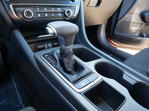 Used 2020 Kia Optima LX FWD image 29