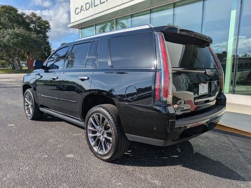 Used 2020 Cadillac Escalade Platinum w/ Escalade Sport Edition image 6