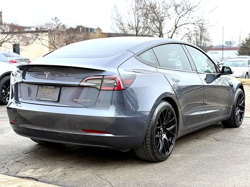 Used 2022 Tesla Model 3 Performance image 7