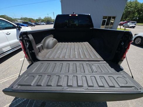 Used 2025 RAM 1500 Laramie w/ Night Edition AWD/4WD image 9