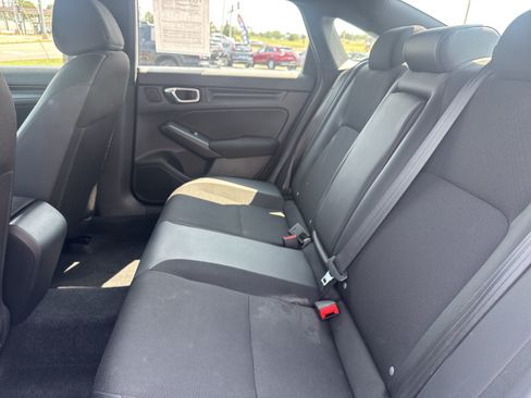 Used 2025 Honda Civic Sport image 6