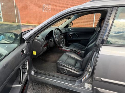 Used 2008 Subaru Outback 2.5i Limited image 9