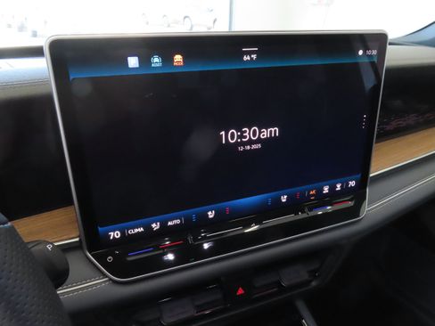 New 2026 Volkswagen Tiguan SEL R-Line image 18