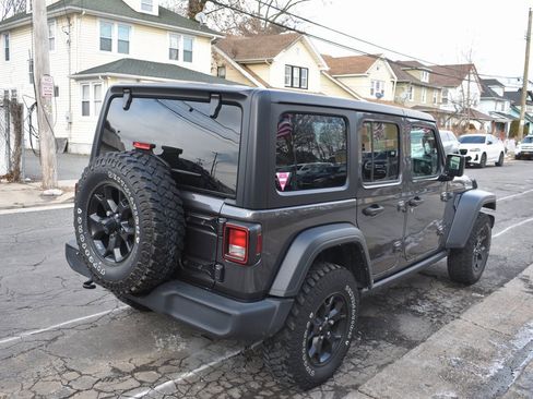 Used 2023 Jeep Wrangler Willys image 6