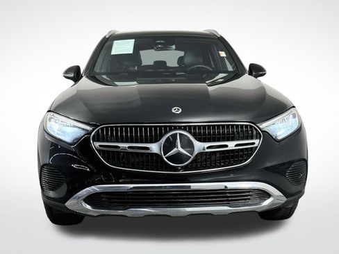Used 2025 Mercedes-Benz GLC 300 4MATIC image 2