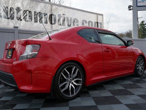 Used 2015 Scion tC image 6
