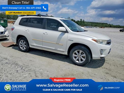 Used 2012 Toyota Highlander 4WD Hybrid w/ Cold Weather Pkg image 5