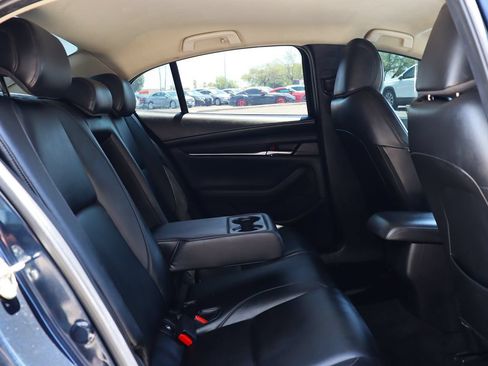 Used 2019 MAZDA MAZDA3 Sedan FWD image 27