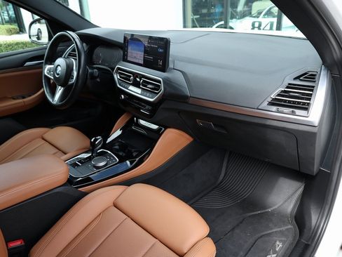 Used 2023 BMW X4 xDrive30i w/ M Sport Package image 21