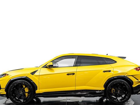 Used 2023 Lamborghini Urus Performante image 2