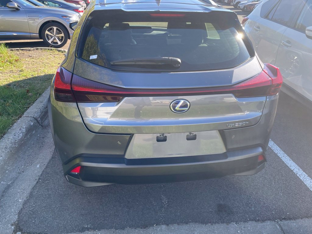 Used 2019 Lexus UX 250h w/ Accessory Package AWD/4WD image 17