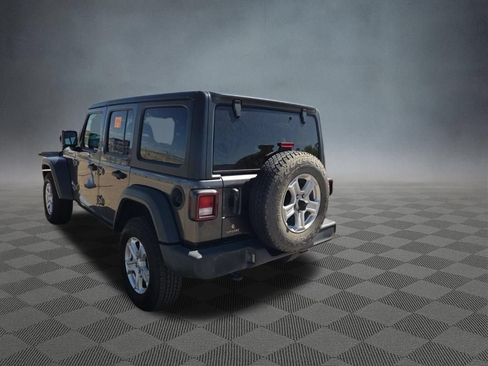 Used 2018 Jeep Wrangler Unlimited Sport S AWD/4WD image 2