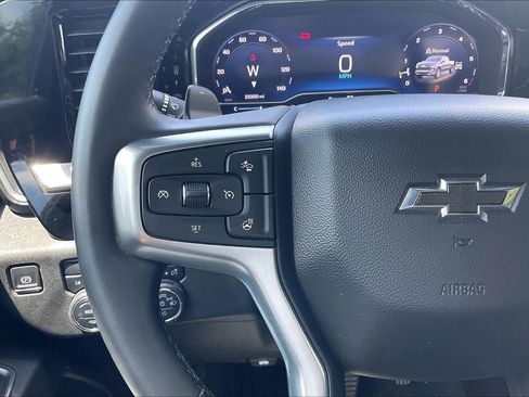 Used 2025 Chevrolet Silverado 1500 RST AWD/4WD image 19