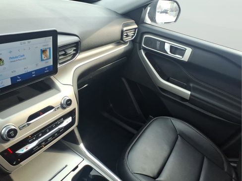 Certified 2023 Ford Explorer XLT w/ Equipment Group 202A image 21