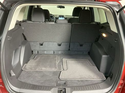 Used 2016 Ford Escape SE w/ Equipment Group 201A AWD/4WD image 10