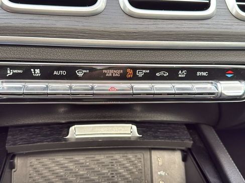 Certified 2025 Mercedes-Benz GLS 450 4MATIC image 39