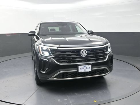 Used 2026 Volkswagen Atlas Cross Sport SE AWD/4WD image 2