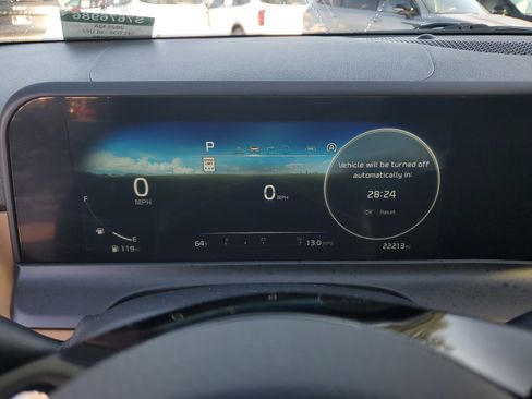 Certified 2025 Kia Seltos EX w/ EX Sunroof Package image 32