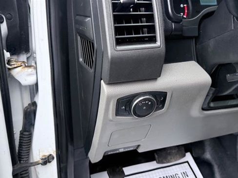 Used 2017 Ford F250 XL w/ Power Equipment Group RWD image 25