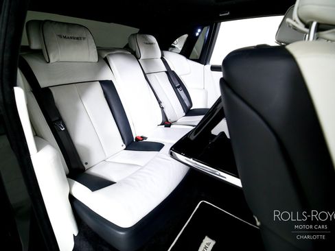 Used 2018 Rolls-Royce Phantom Sedan RWD image 29