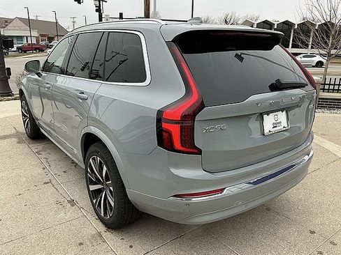 New 2026 Volvo XC90 B5 Core image 10
