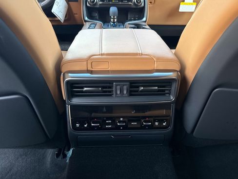 New 2026 Lexus LX 700h Luxury AWD/4WD image 17