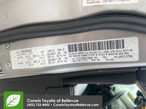 Used 2016 Jeep Cherokee Latitude w/ Cold Weather Group image 24