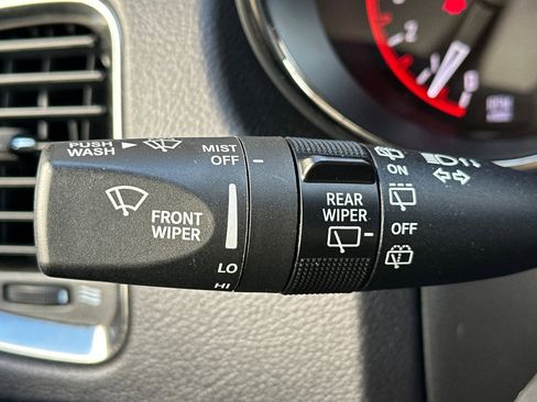 Used 2019 Dodge Durango R/T image 38