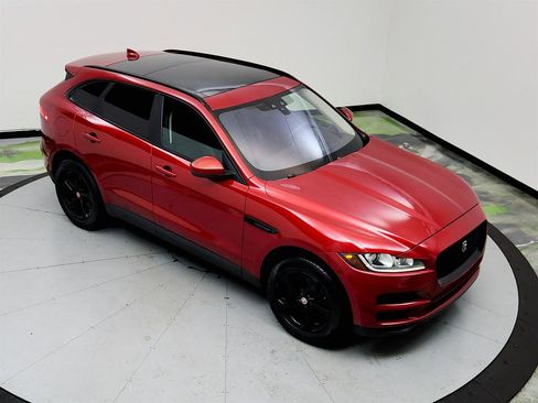 Used 2017 Jaguar F-PACE Premium image 35