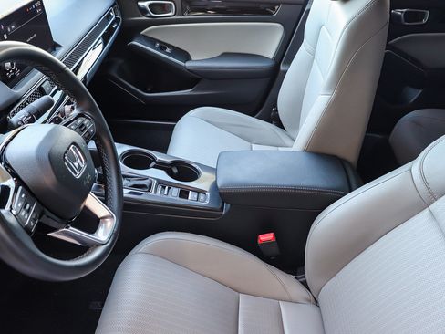 Used 2025 Honda Civic Sport Touring image 22