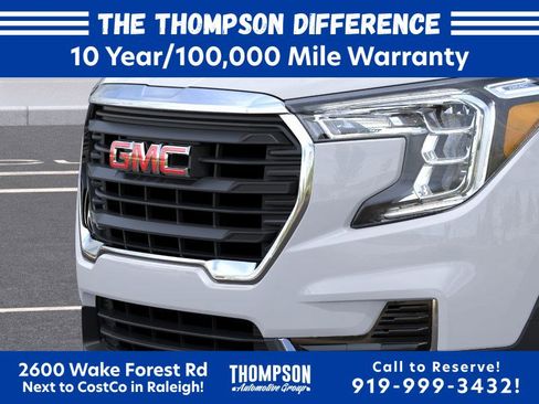 New 2023 GMC Terrain SLE FWD image 16