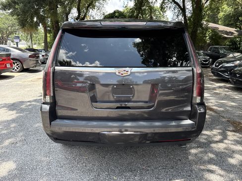 Used 2015 Cadillac Escalade Premium AWD/4WD image 4