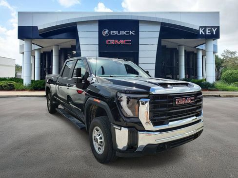 Used 2024 GMC Sierra 2500 Pro AWD/4WD image 3