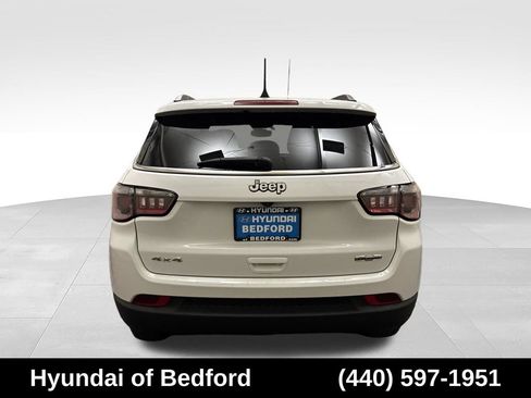 Used 2024 Jeep Compass Latitude AWD/4WD image 6