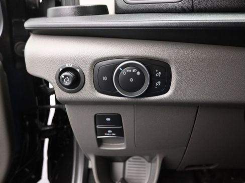 Used 2024 Ford Transit 350 XLT image 12