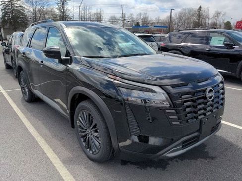 New 2026 Nissan Pathfinder SL w/ SL Premium Package AWD/4WD image 3